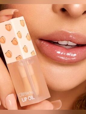 NWT Korean Beauty - The Crème Shop luscious lip oil in peach cobbler